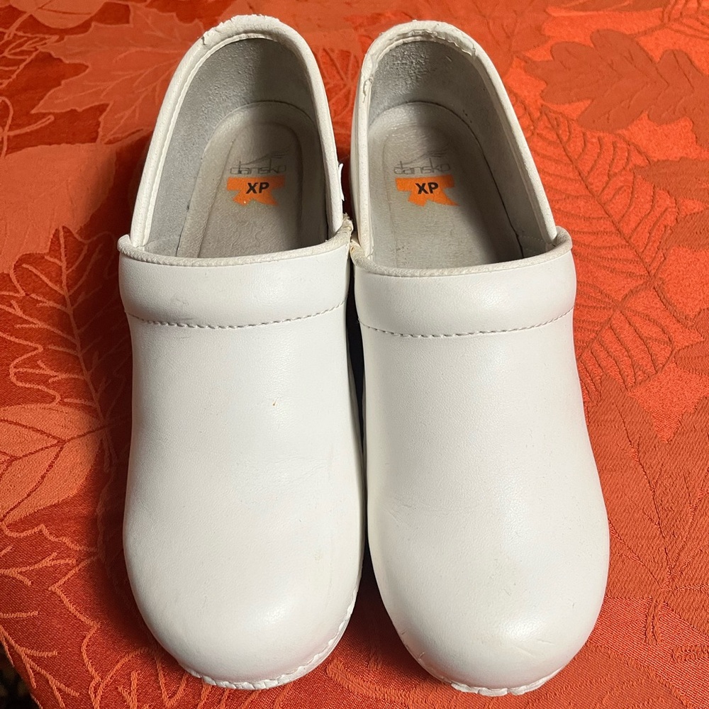 Dansko XP 39 White Clog